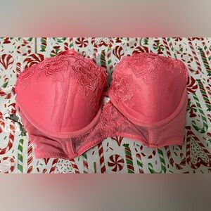 Marilyn Monroe Vibrant Pink Lace Bra
